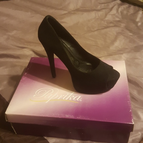 Peep toe heels - Picture 1 of 3